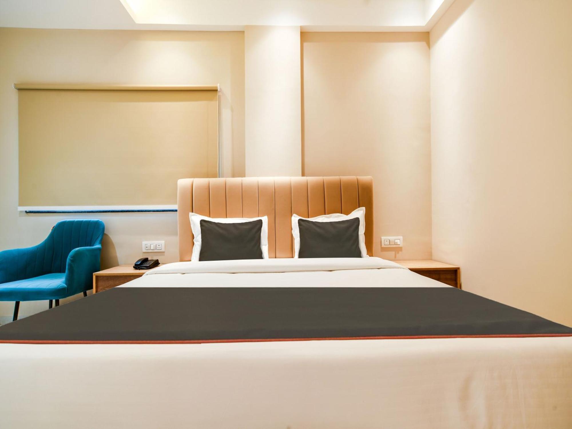 Collection O Hotel Mint Indore Exterior photo
