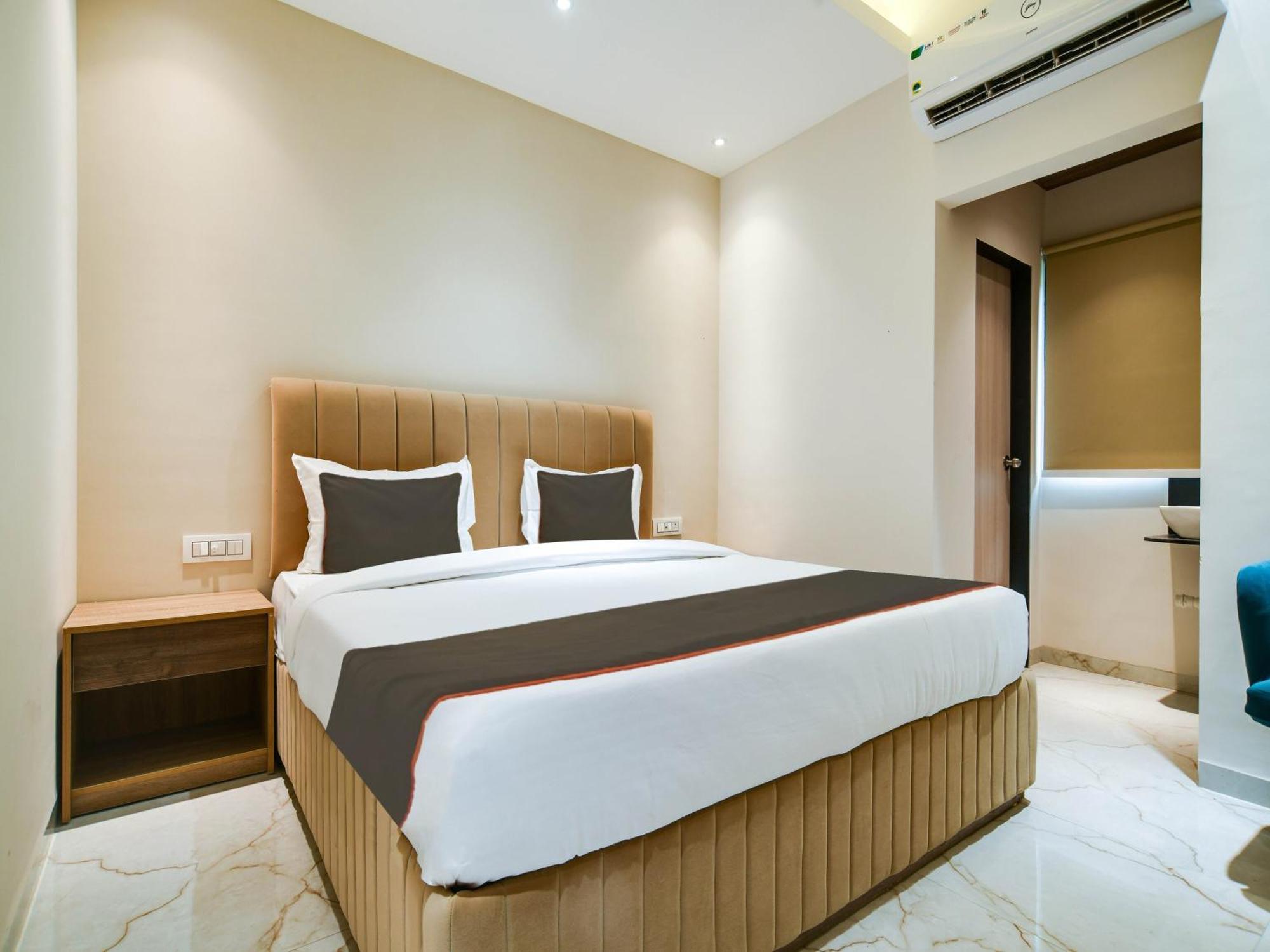 Collection O Hotel Mint Indore Exterior photo